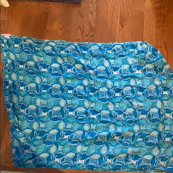 Brand new - Lilly Pulitzer Infinity Loop Scarf NWOT - Picture 1 of 2